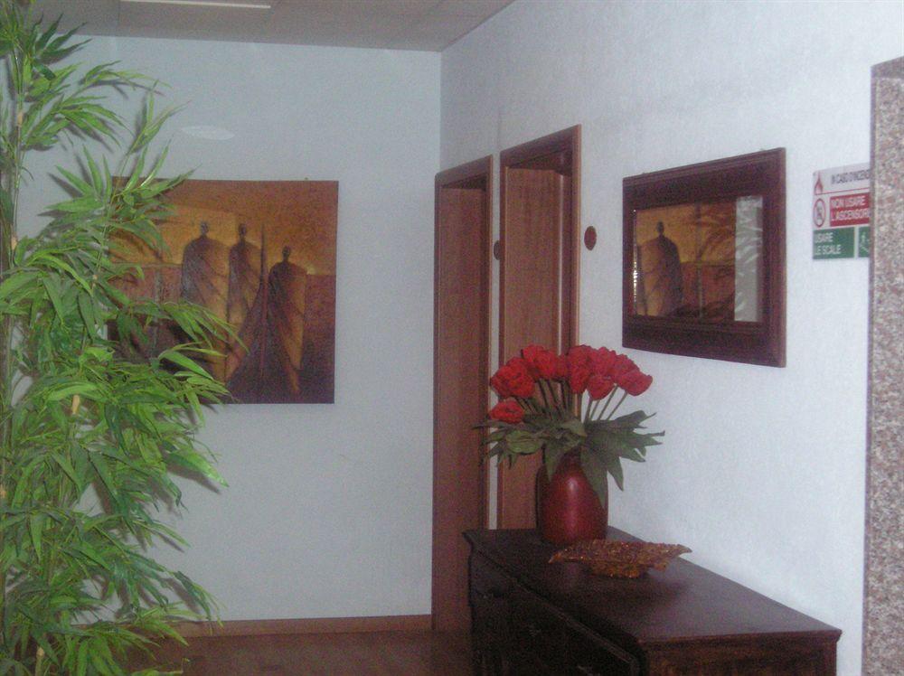 Hotel Villa Dei Gerani Rimini Kültér fotó