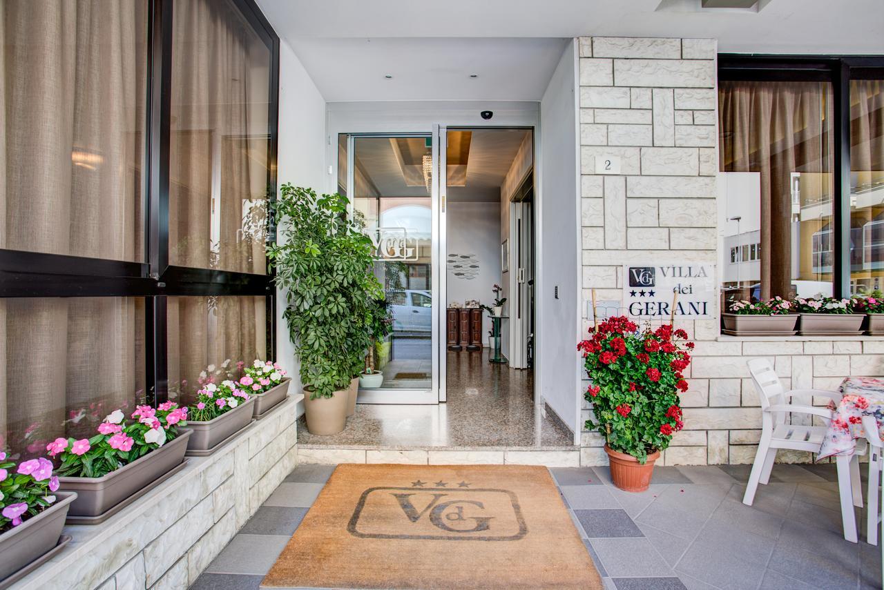 Hotel Villa Dei Gerani Rimini Kültér fotó