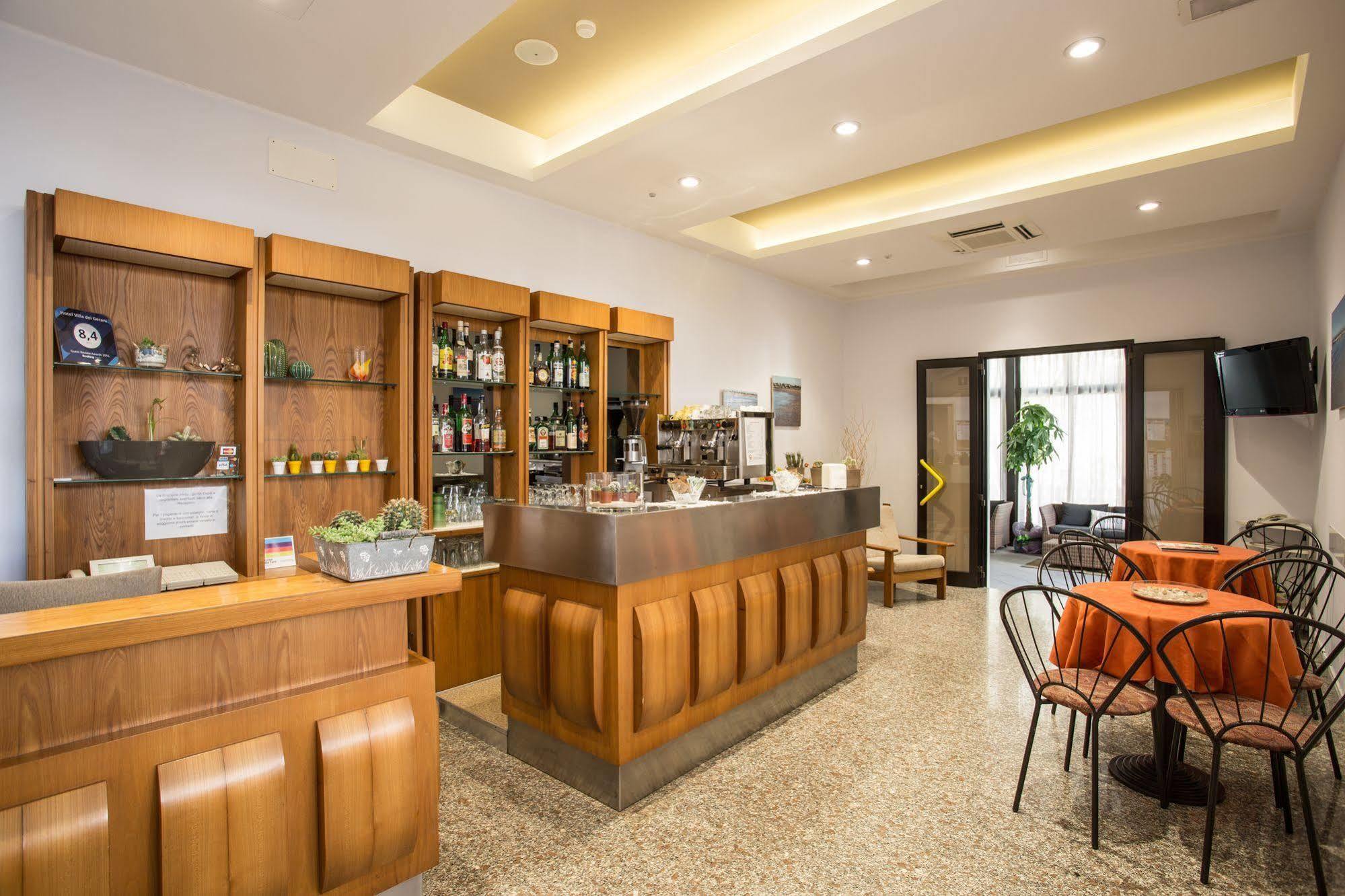 Hotel Villa Dei Gerani Rimini Kültér fotó